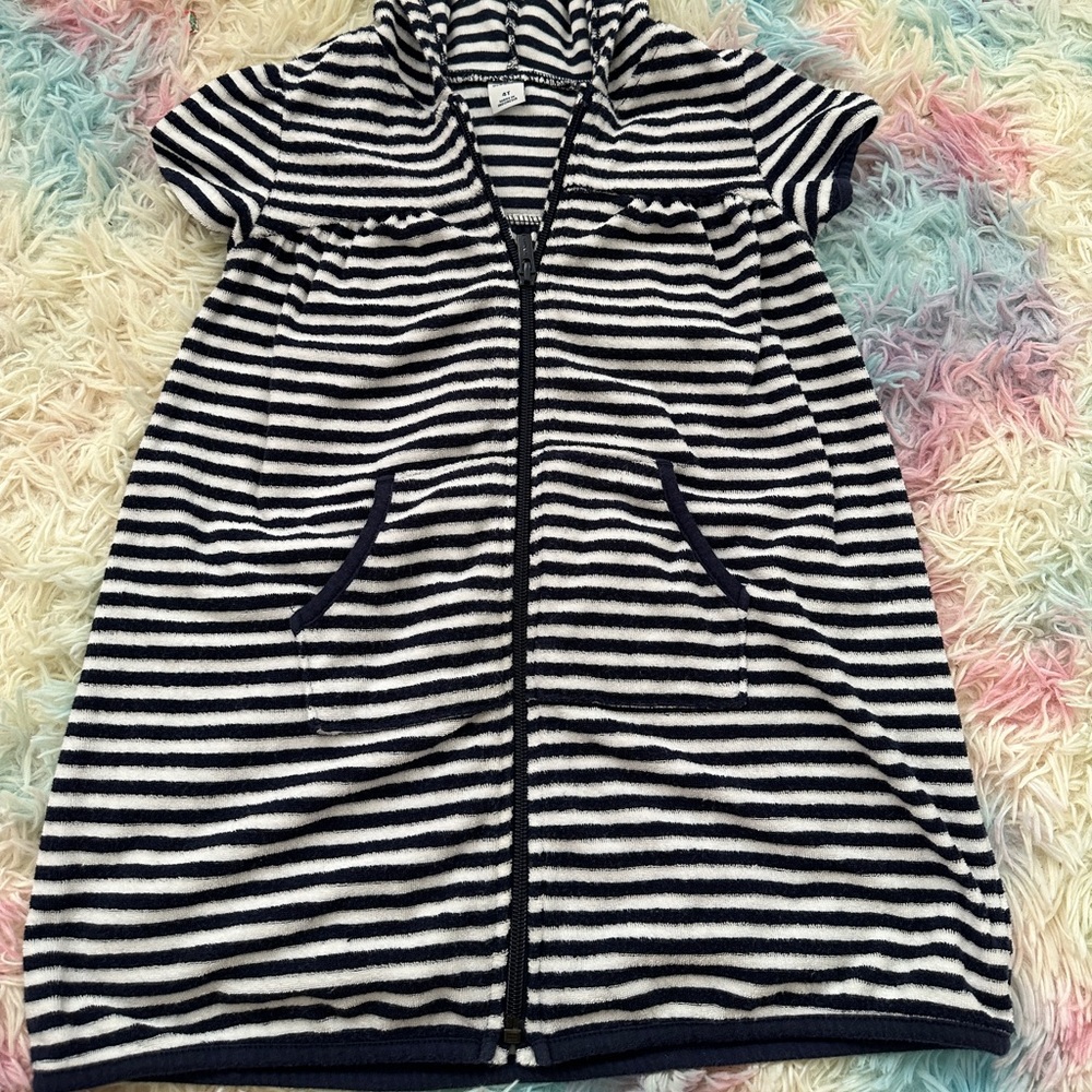 Old Navy hooded swim cover 4T